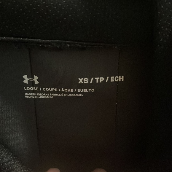 Under armor cropped sweatshirt - Picture 3 of 5